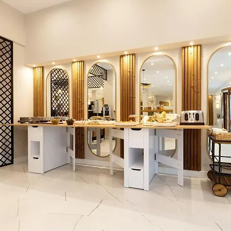 Designer - Breakfast - Free Parking Апартамент Банско